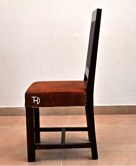 Simplistic Dining Chair
